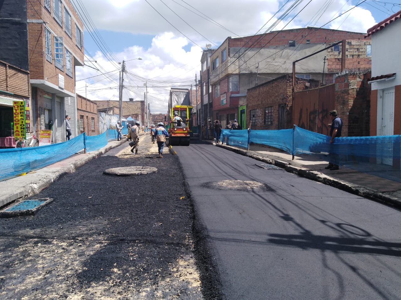 La Alcaldía ha intensificado los trabajos de mantenimiento de las vías de la ciudad hasta con 35 frentes de obra diarios.