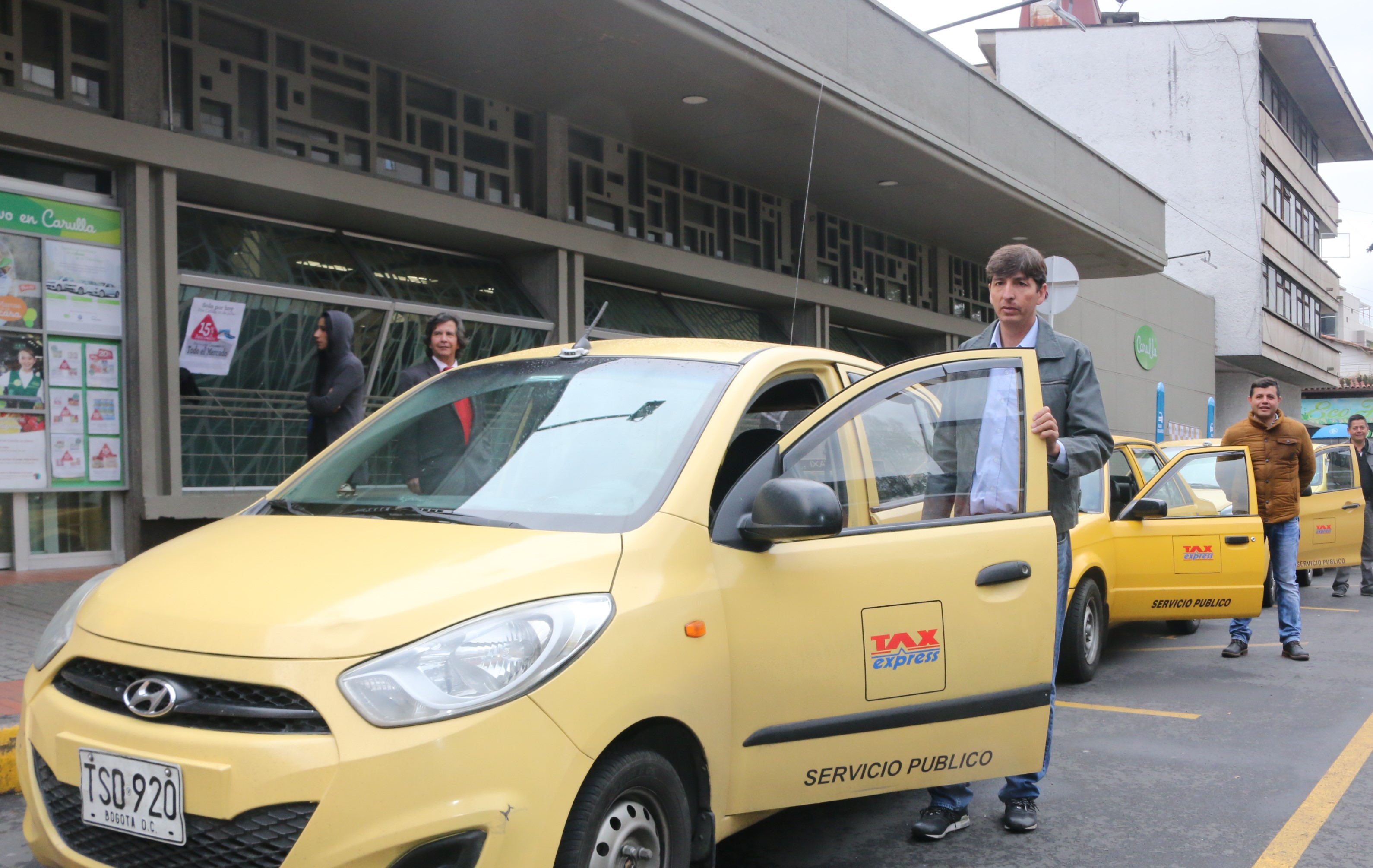 Imagen de un taxi en Bogotá