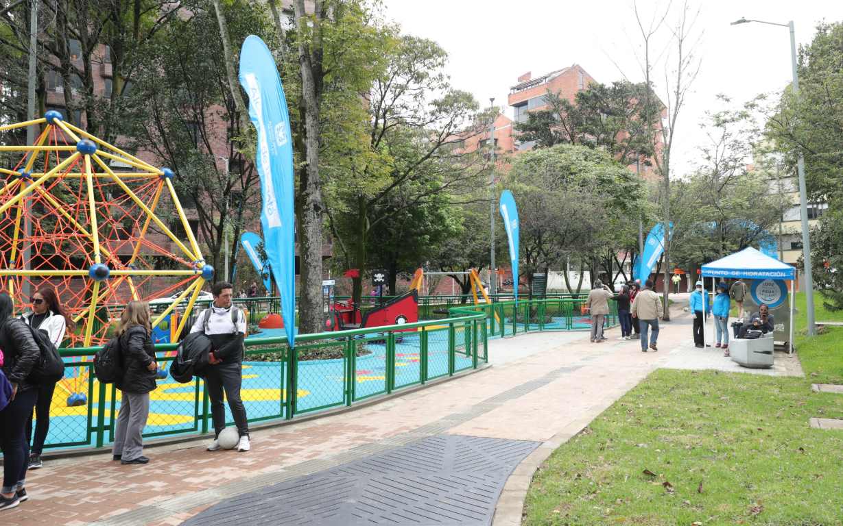 Se entregó a la comunidad de Chapinero el moderno parque El Japón. - Foto: IDRD.