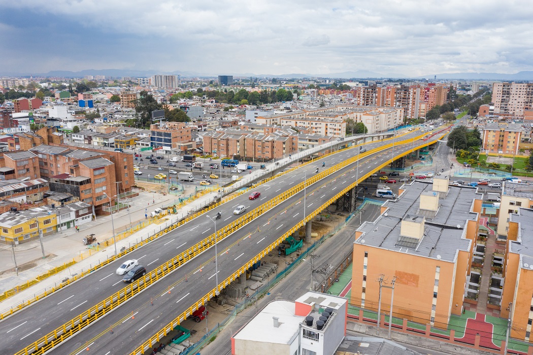 Habilitan cuatro carriles del puente José Celestino Mutis - Foto: Comunicaciones IDU