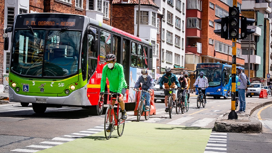 Ciclistas en Bogotá