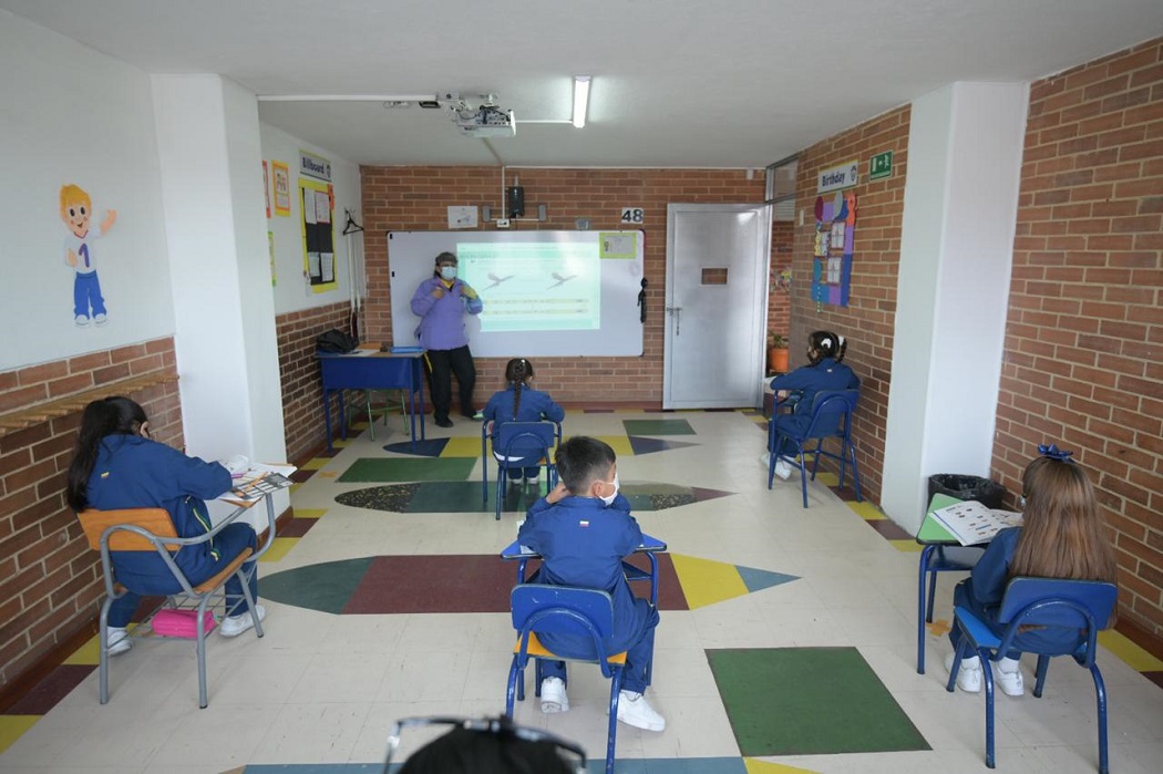 En colegios no se prohíbe ingreso de hijos de personal de la salud