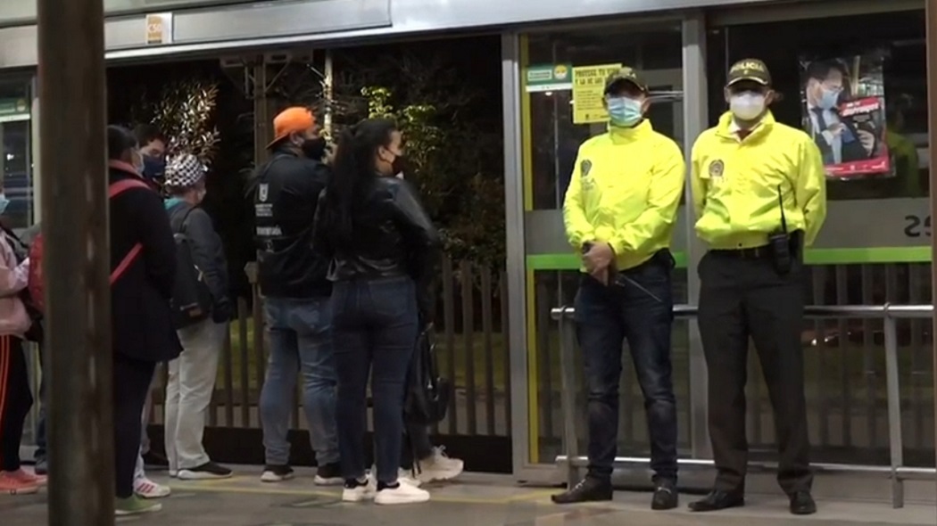 Las autoridades refuerzan los operativos en el sistema TransMilenio y en lasdiferentes estaciones de la ciudad.