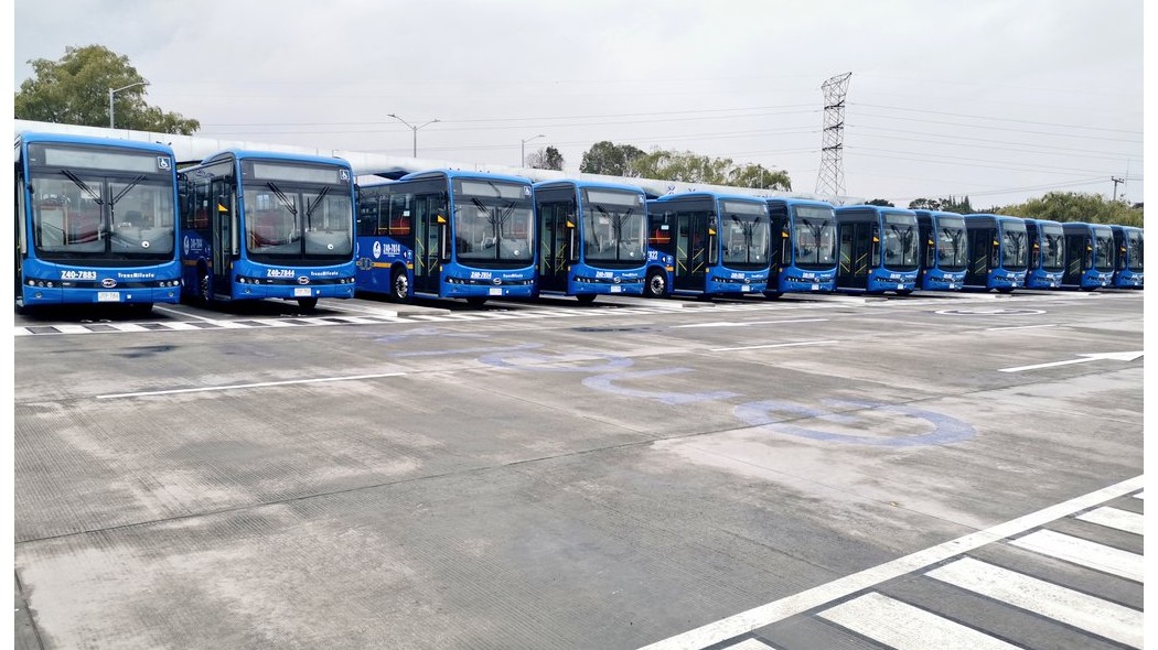 Buses del SITP en Fila