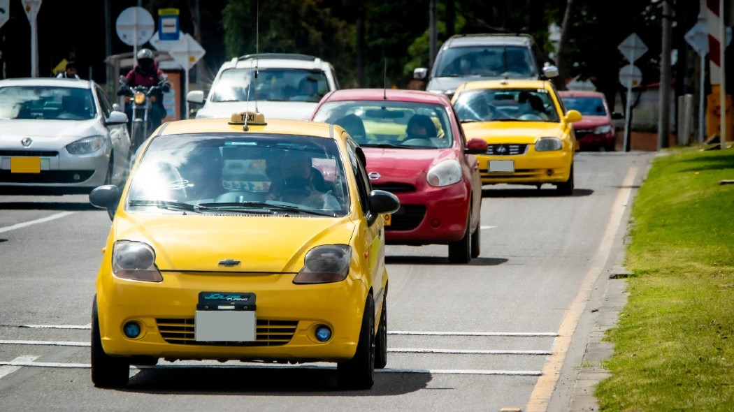 Pico y placa para taxis en enero de 2022 en Bogotá: horarios y placas