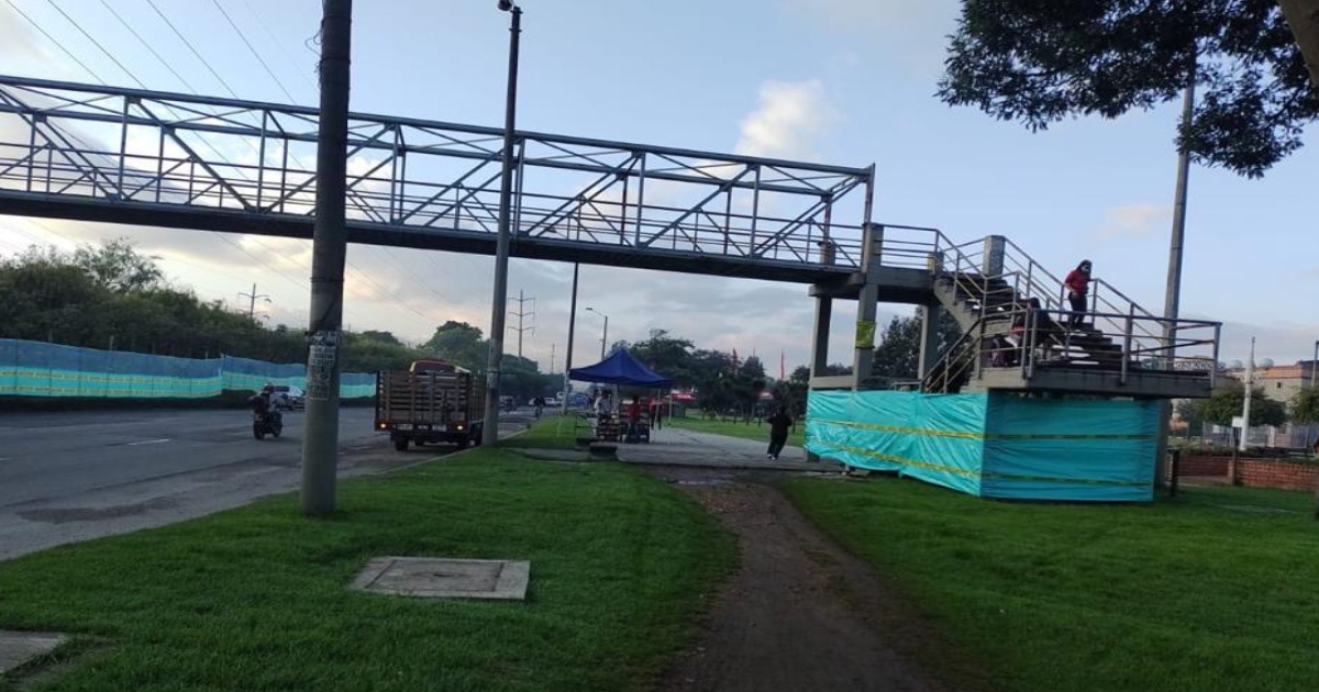 Cierre del peatonal de la Autopista Norte con calle 198: vías alternas