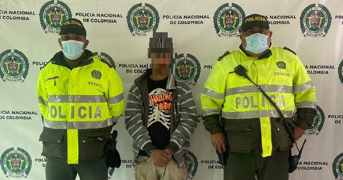 Policía capturó en Kennedy a un hombre con una bolsa de marihuana