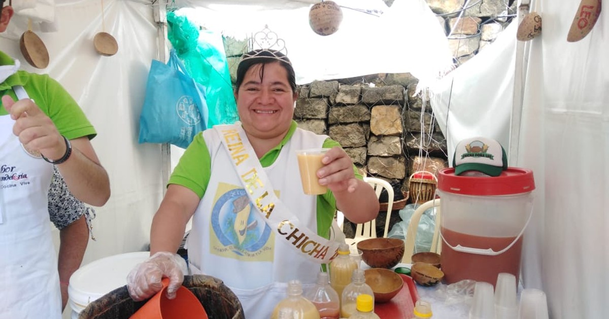 Ángela Alarcón, la reina nacional de la chicha está en La Candelaria