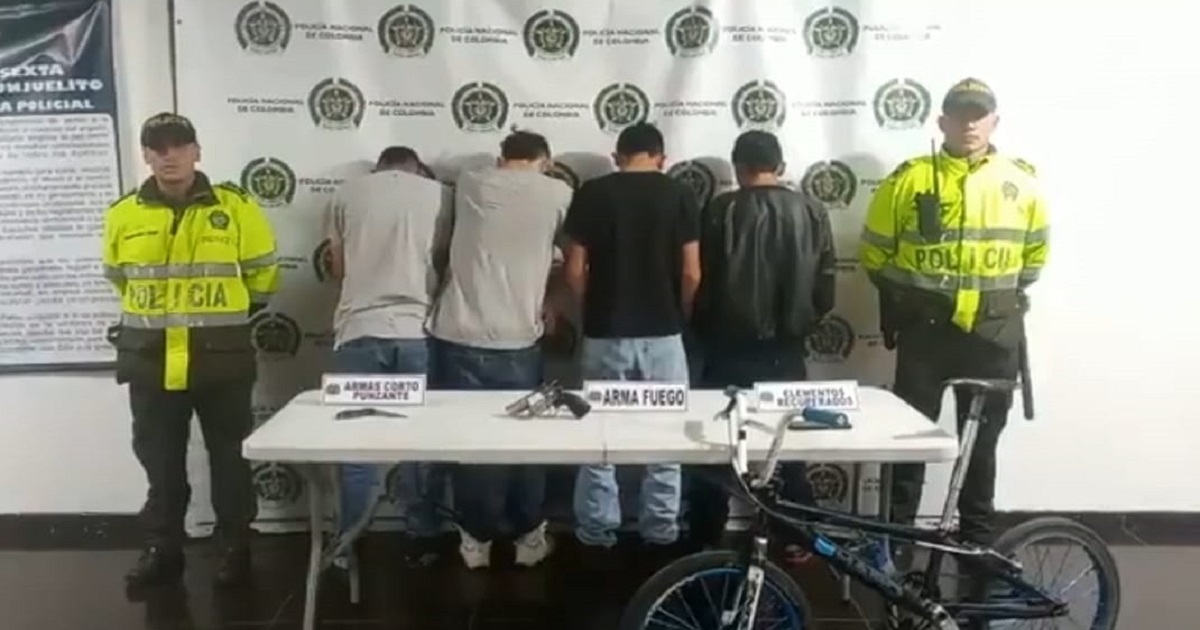 En Tunjuelito 4 hombres hurtaron 1 bicicleta y la Policía los capturó