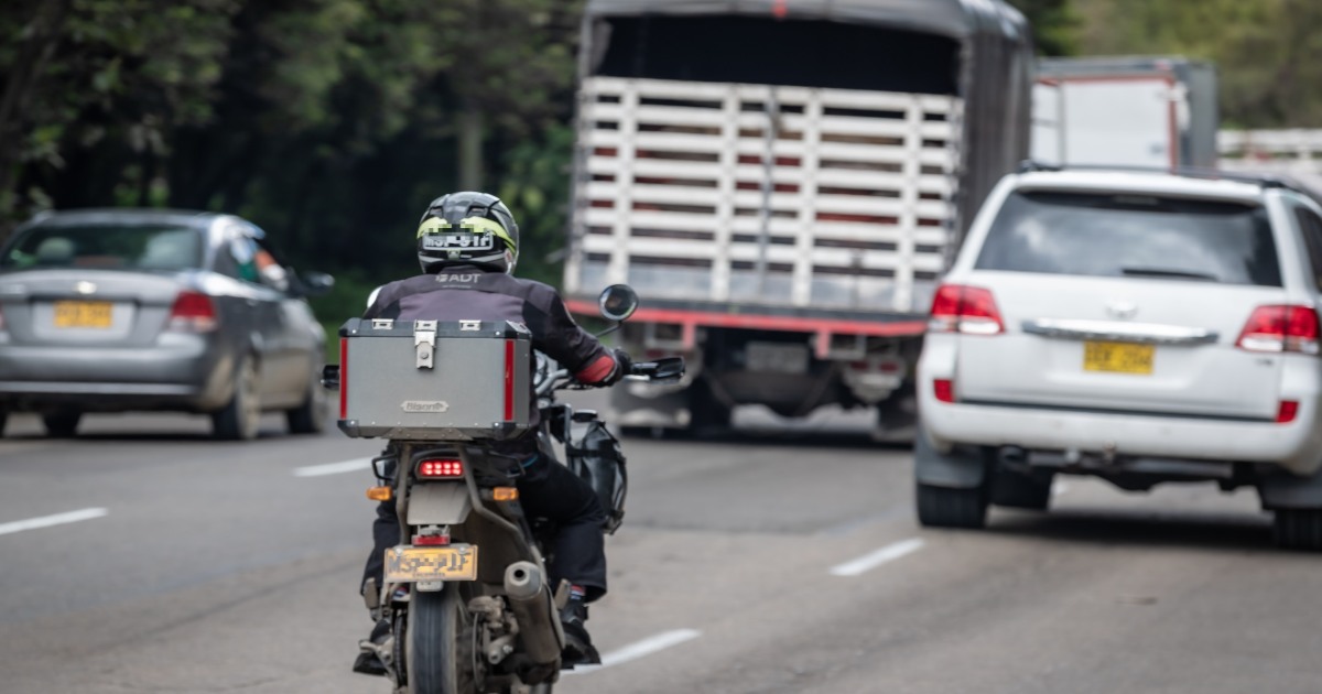 ¿La placa de un vehículo de otra ciudad puede registrarse en Bogotá?