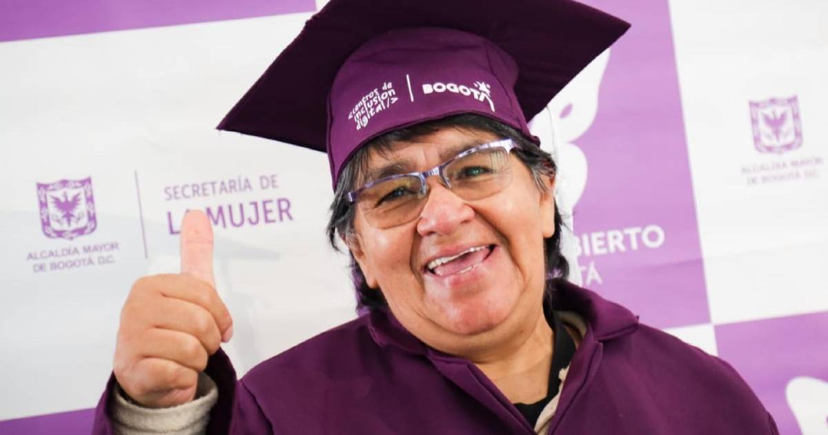 Más de 140 mujeres se han graduado en Centros de Inclusión Digital 