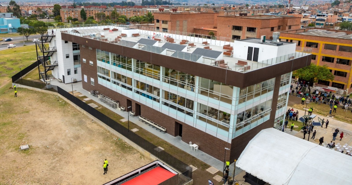 Fotos de los nuevos edificios de la U. Distrital en Ciudad Bolívar