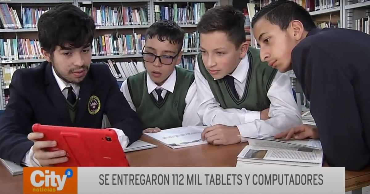 Video Alumnos potencian sus habilidades con tableta de Ruta 100K