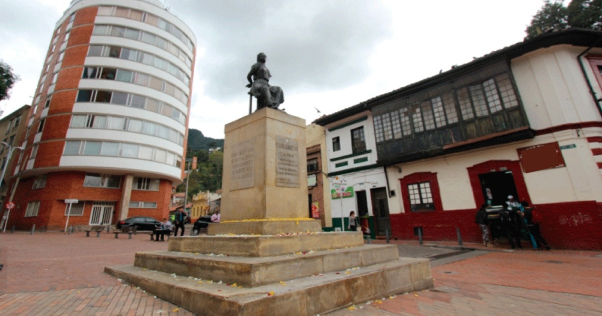 Estatua de policarpa salabarrieta