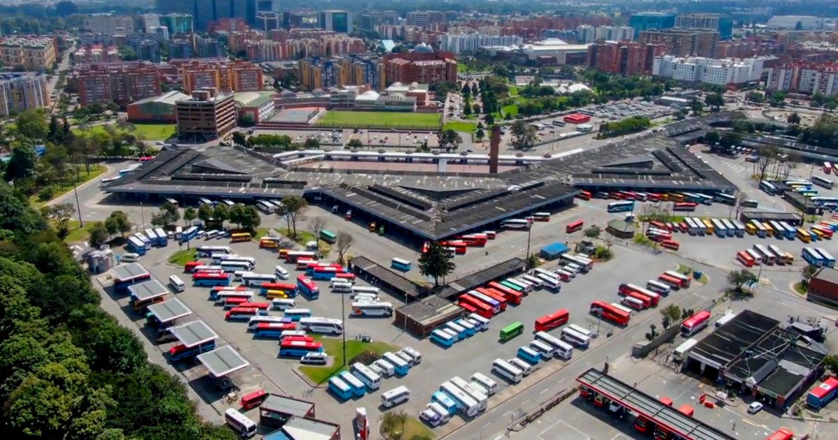 Súbete al bus de la legalidad campaña que se tomará las terminales