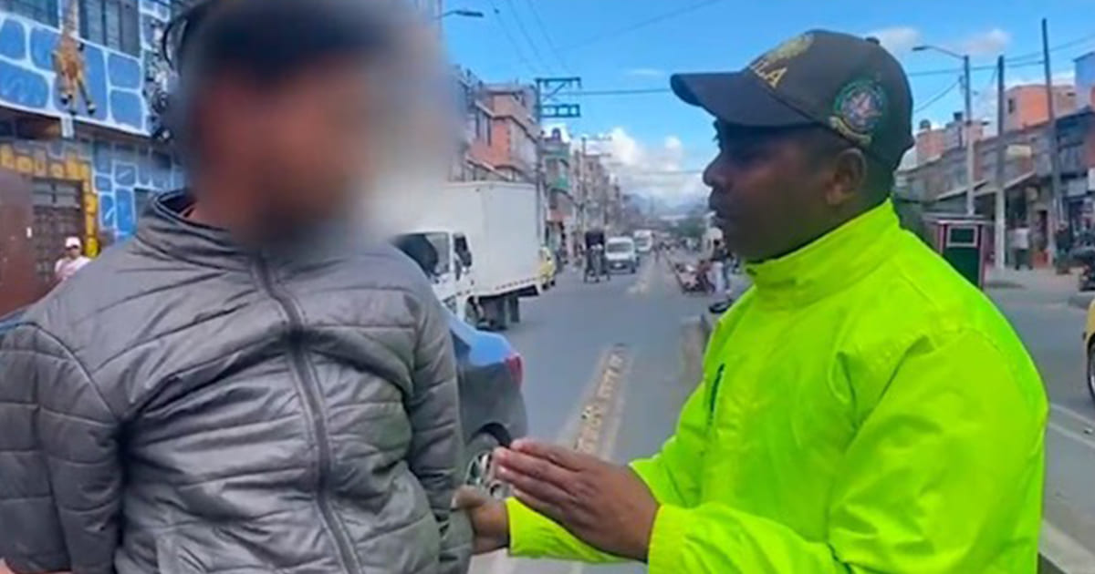 🎥 Policía capturó a 3 ciudadanos extranjeros cuando recibían dinero de extorsión