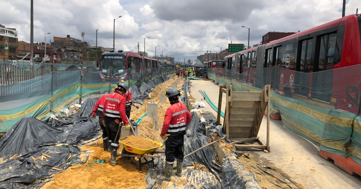 Cierre en av Ciudad de Cali entre glorieta Las Américas y calle 38 sur