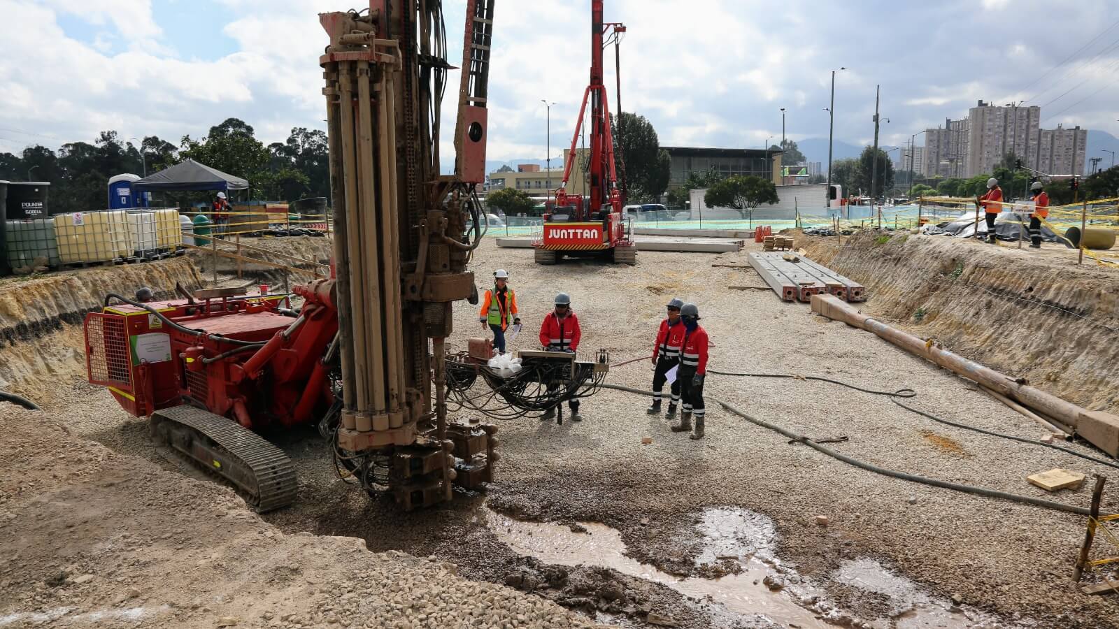 Avanza obra que transformará intersección de Autosur con avenida Bosa