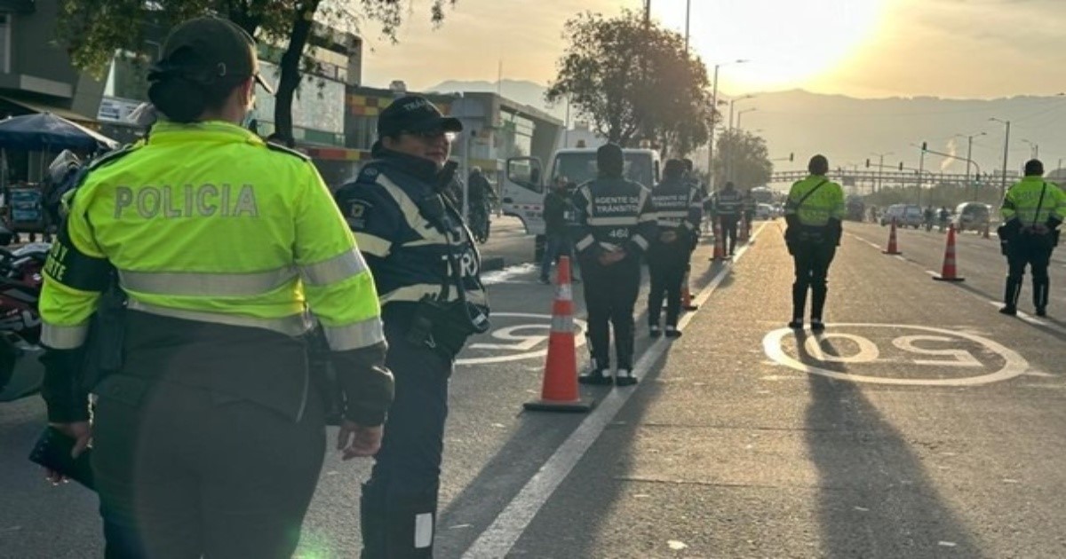 Distrito mantiene diálogo con taxistas: no permitirá bloqueos 