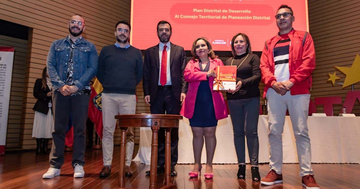 Distrito entregó el proyecto del Plan de Desarrollo Bogotá Camina Segura al CTPD