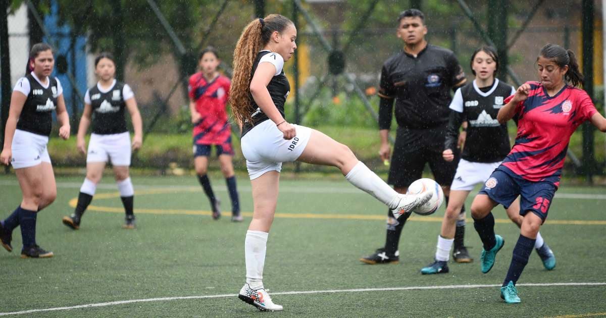 Así puedes ser parte de las escuelas femeninas de fútbol en Bogotá