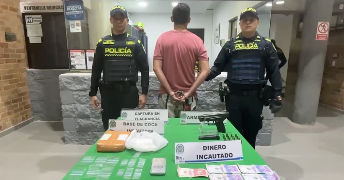 Capturan a hombre de 41 años en su casa mientras dosificaba estupefaciente