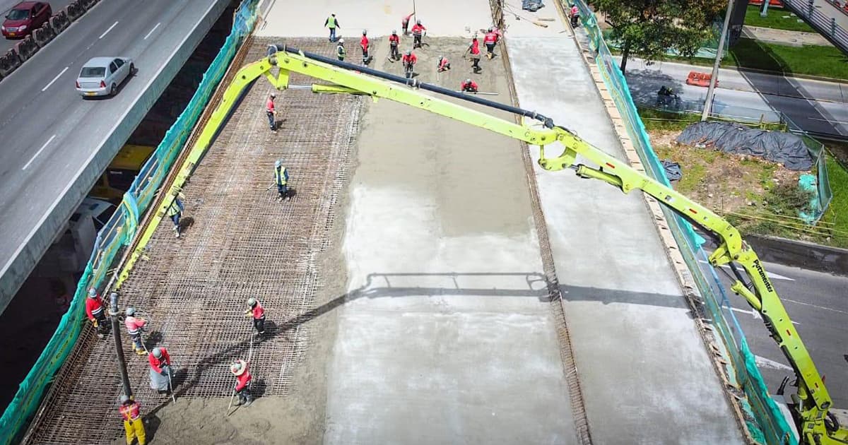 Finalizó vaciado de concreto en puente de avenida 68 con calle 26 en Bogotá