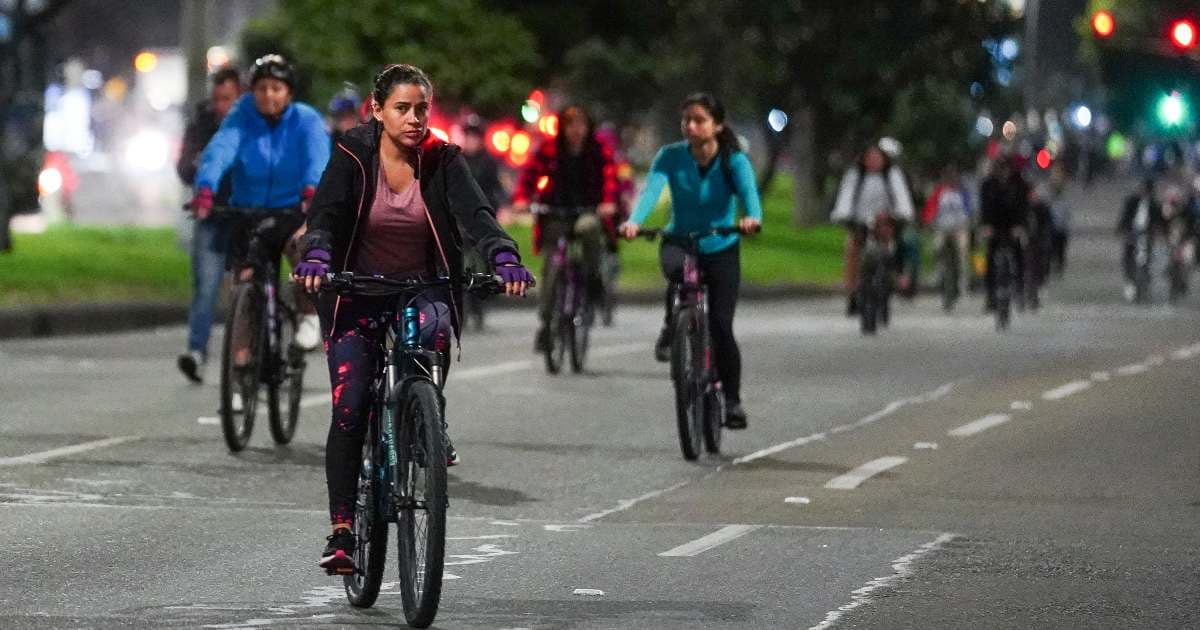 Fotos: Ciclovía Nocturna en Bogotá, así se vivió el jueves 8 de agosto