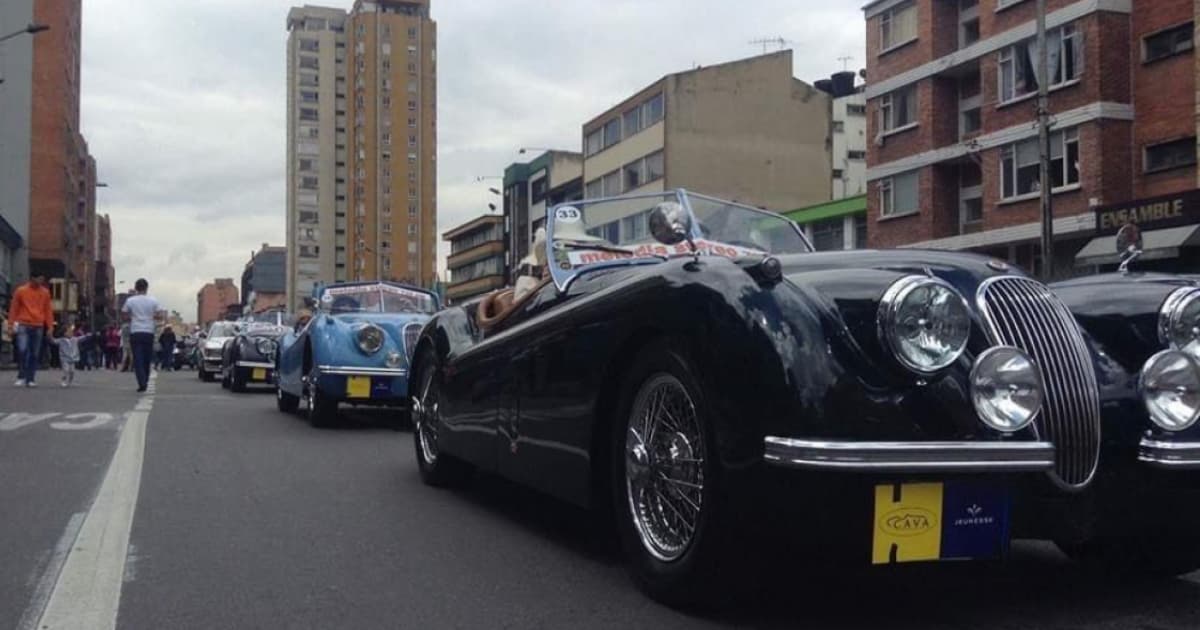 Cumpleaños de Bogotá: desfile de autos antiguos 31 de agosto 2024