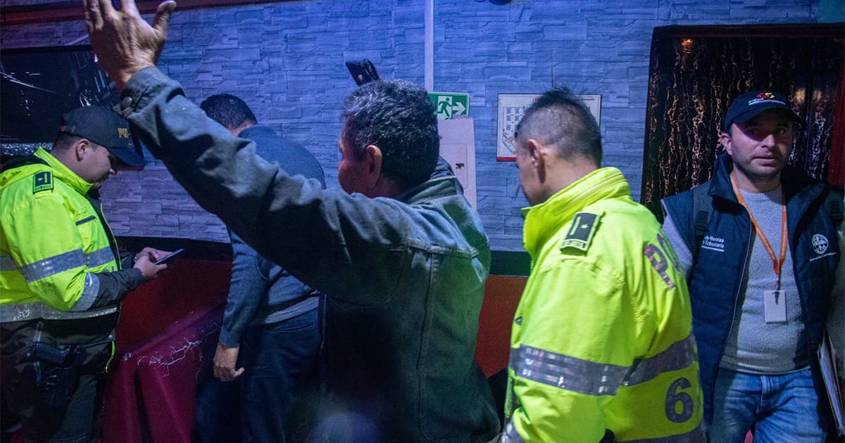 Seguridad en Bogotá: 2 locales sellados por licor adulterado Engativá