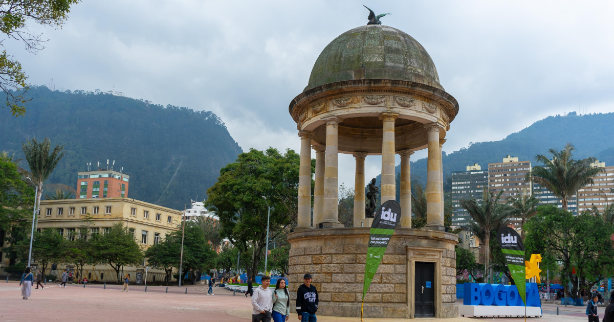 Alcalde Galán entregó renovado parque de Los Periodistas 