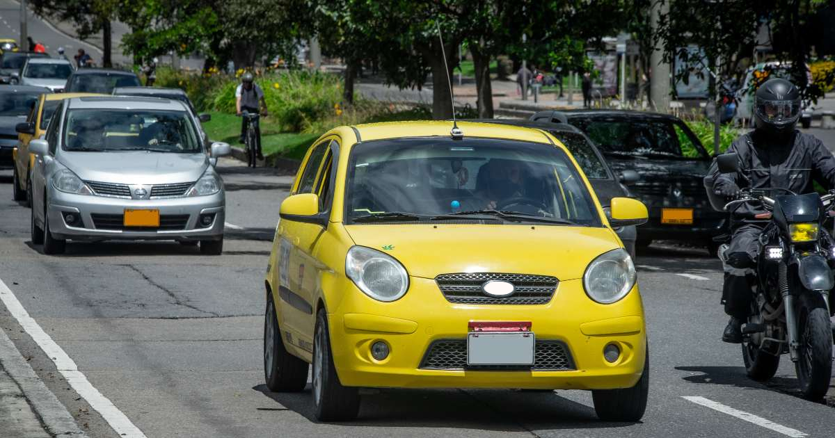 Pico y placa Bogotá jueves 14 de noviembre 2024 particulares y taxis