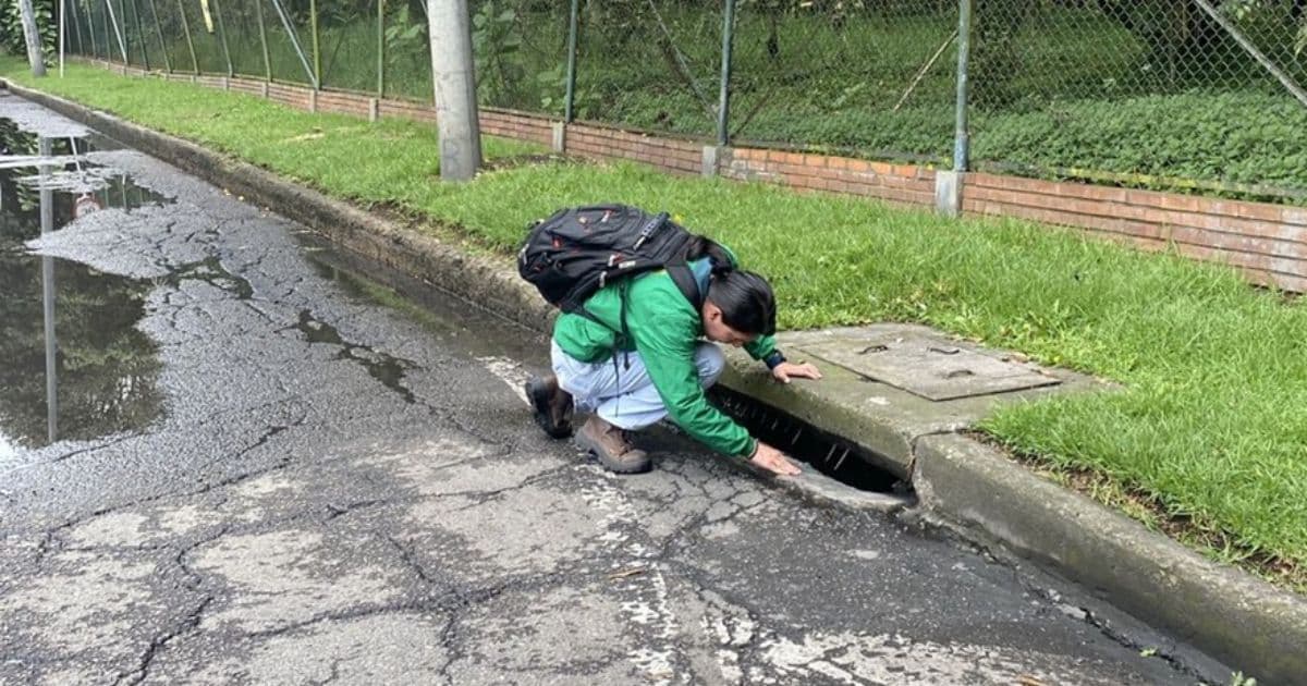 Investigación por vertimiento de sustancias en Engativá en Bogotá 