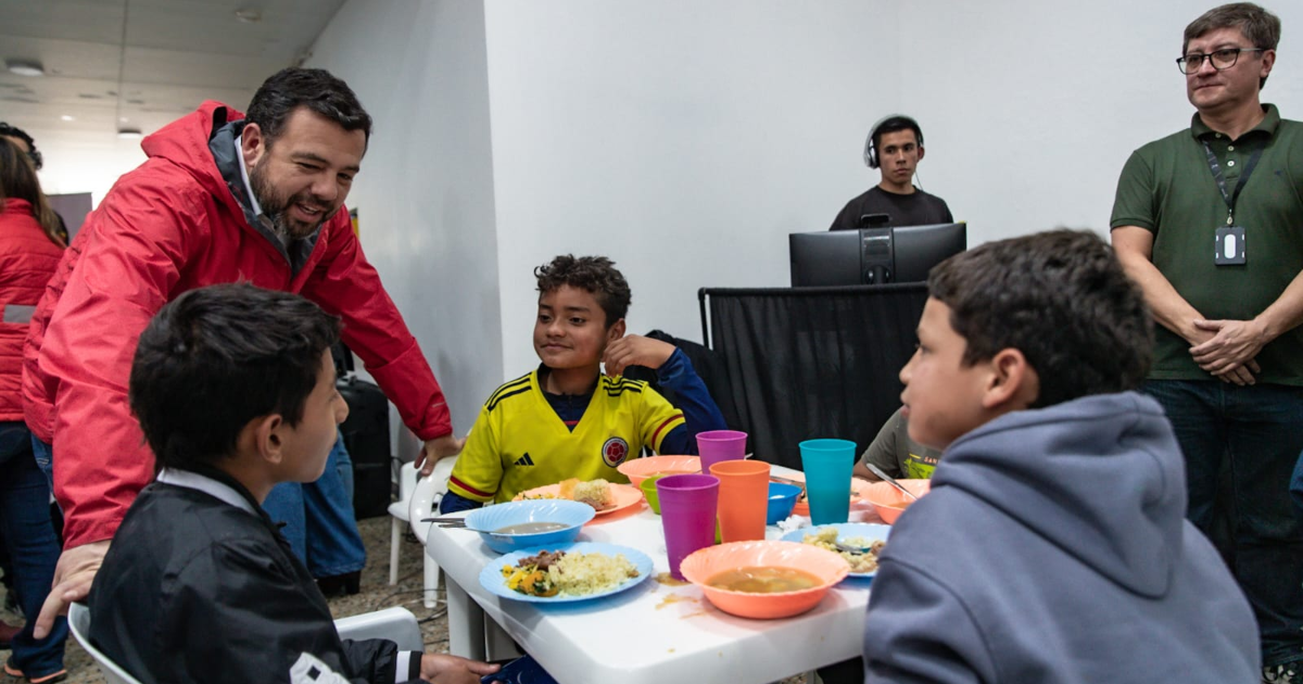 Comedores comunitarios en Bogotá: alcalde Galán inauguró uno nuevo