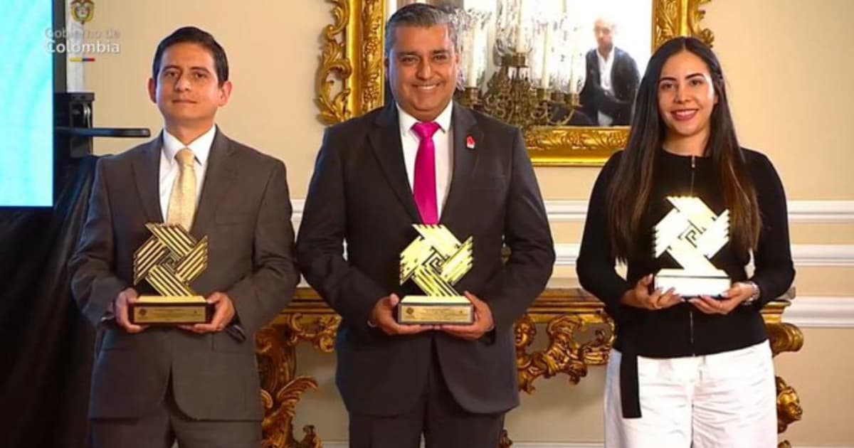 Alcaldía de San Cristóbal recibió premio Alta Gerencia 2024 en Bogotá