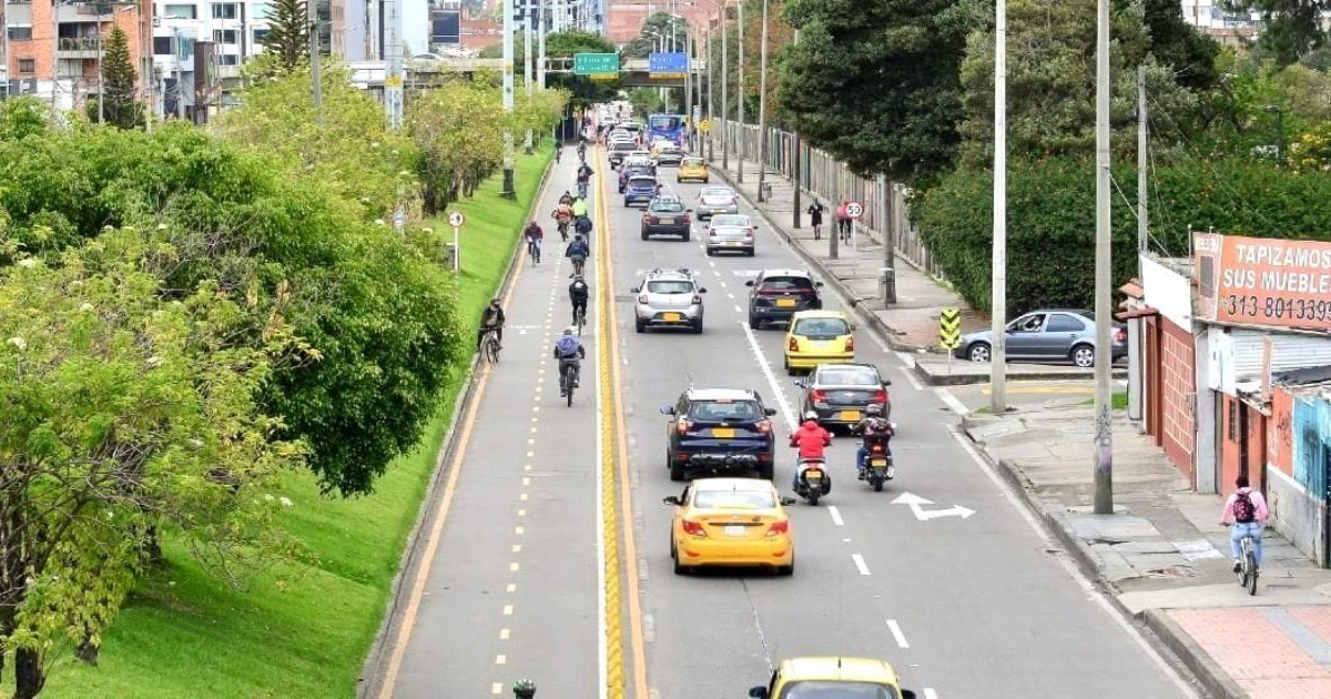 Pico y placa en Bogotá 4 de diciembre 2024 particulares y taxis 