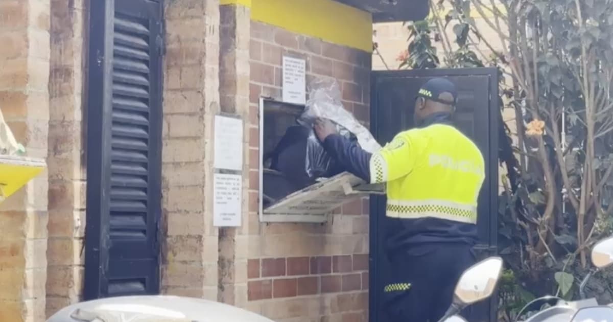 Video: Policía rescató bebé recién nacida de un shut de basuras en Bogotá