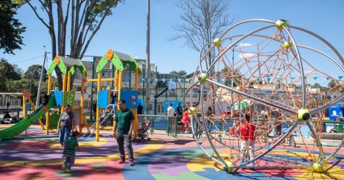 Racionamiento de agua en Bogotá miércoles 11 diciembre cierre parques