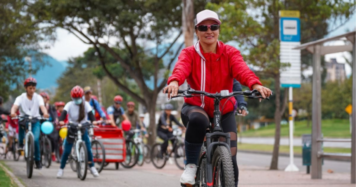 Explora a la ciudad de Bogotá con el programa de Ciclopaseos del IDRD