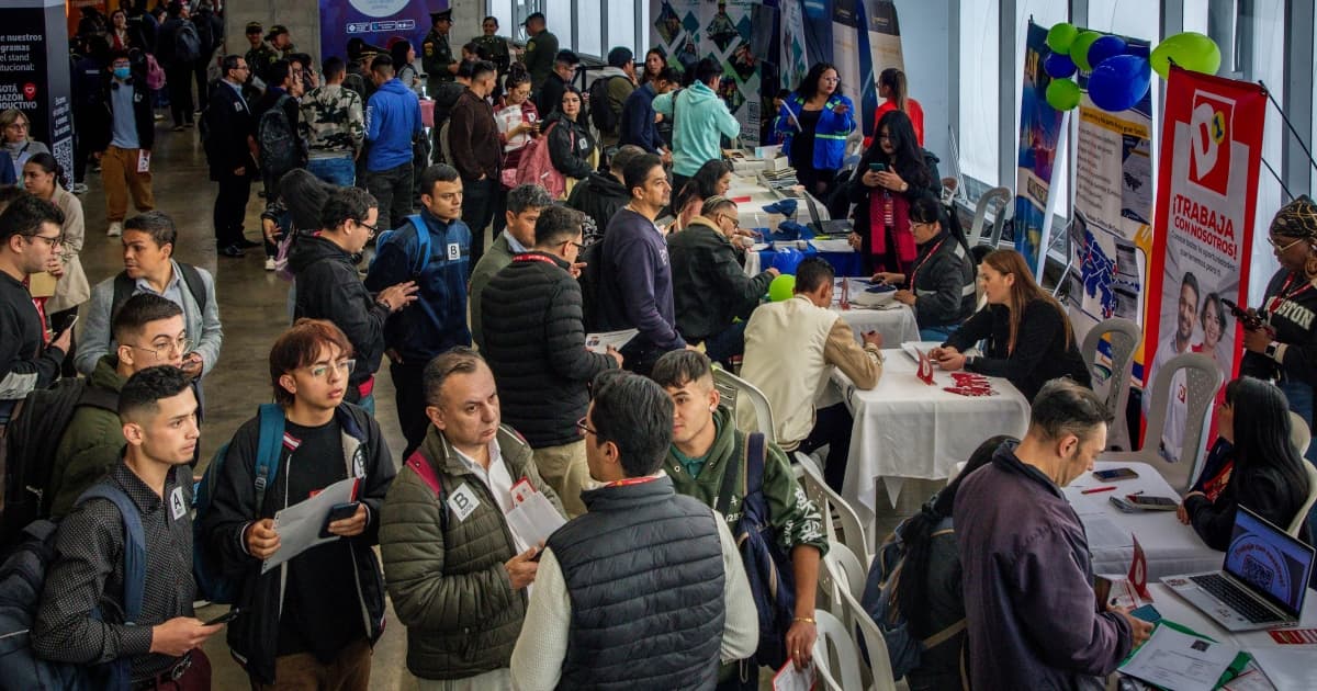 15 mil personas en Megaferia de Empleo en Movistar Arena de Bogotá