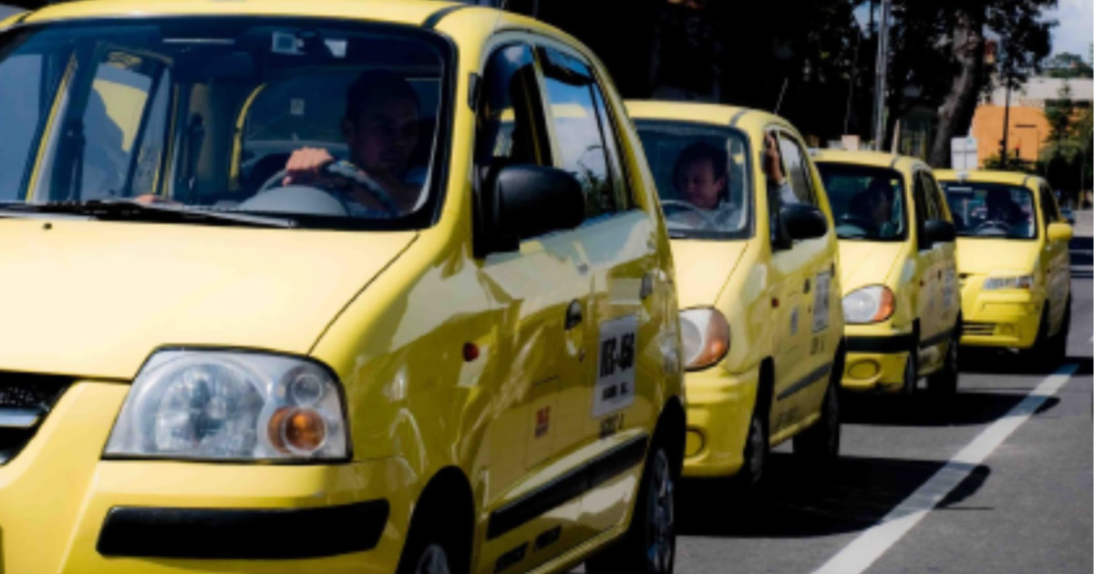 Pico y placa Bogotá 1 al 31 de marzo de 2025 para taxis horarios