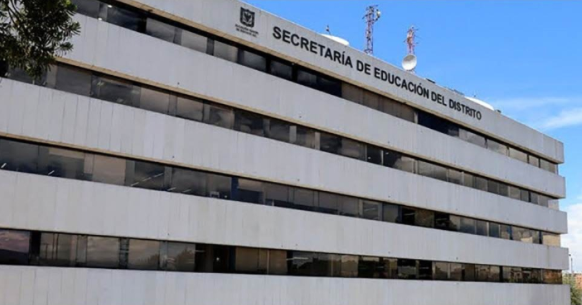 Reubicación de estudiantes del colegio Santa Bárbara sede B en Bogotá