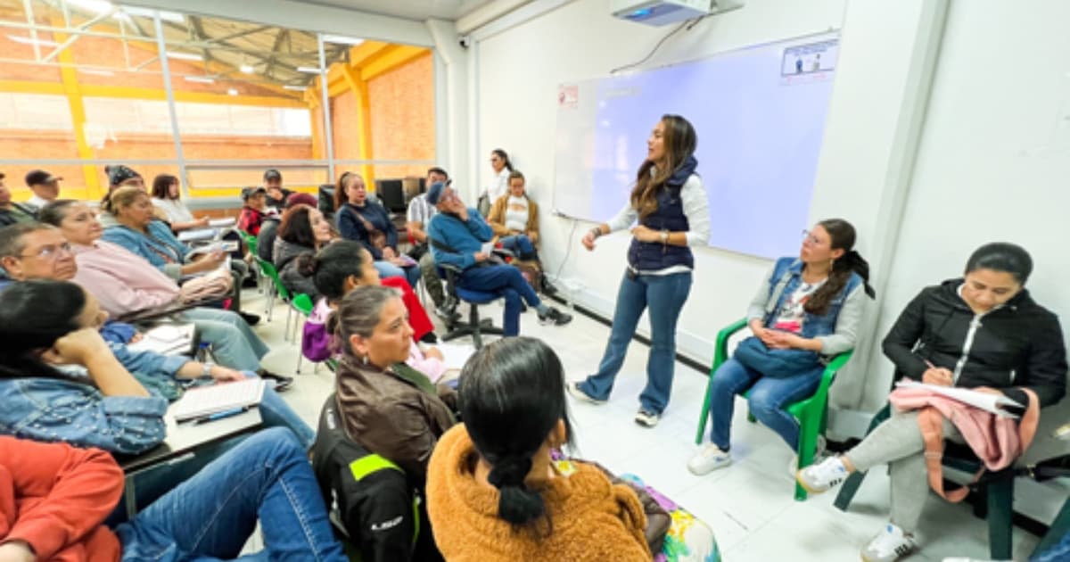 Cursos gratis en Bogotá en sistemas, inglés y más durante marzo de 2025