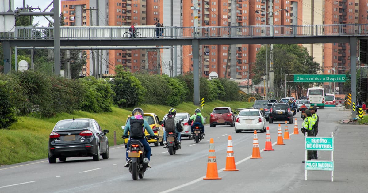 Pico y placa en Bogotá martes 4 de marzo de 2025 particulares y taxis