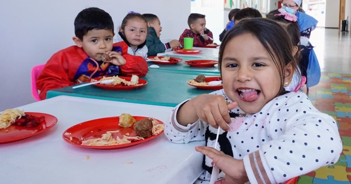 Jardines infantiles, comedores en Bogotá y más abren pese a día cívico este mart