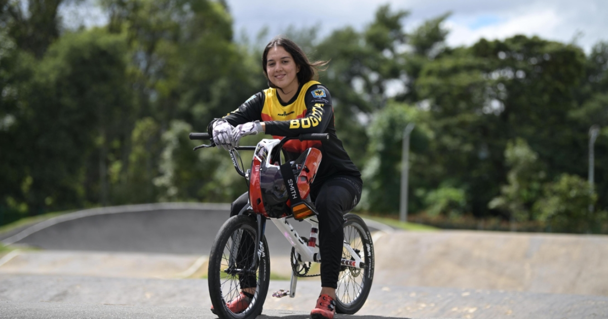 Bogotá vibra con la fuerza de Manuela Martínez en las pistas de BMX