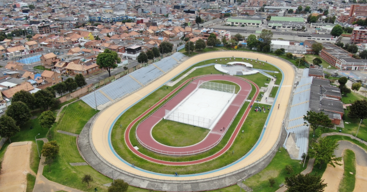 Planes en Bogotá visita y práctica en velódromo parque San Cristóbal