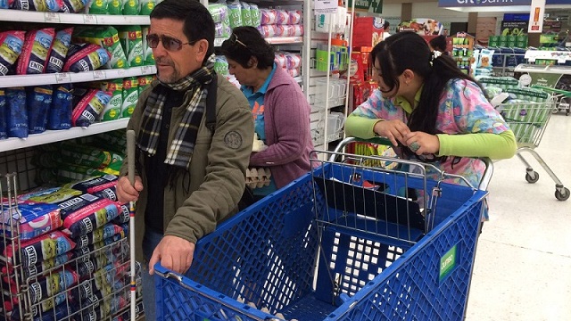 Canje de bonos por alimentos en Bogotá - Foto: Prensa Secretaría de Integración Social