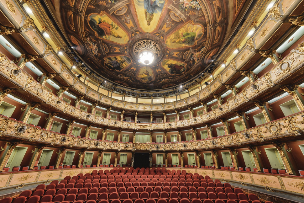 Disfruta del teatro desde tu casa con la programación de 'Colón en casa'