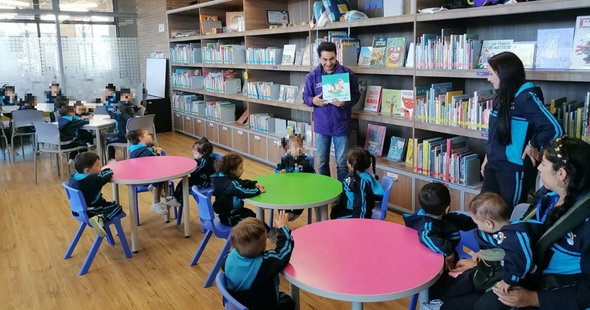 Planes en Bogotá tarde de lectura en Centro Felicidad Fontanar del Río